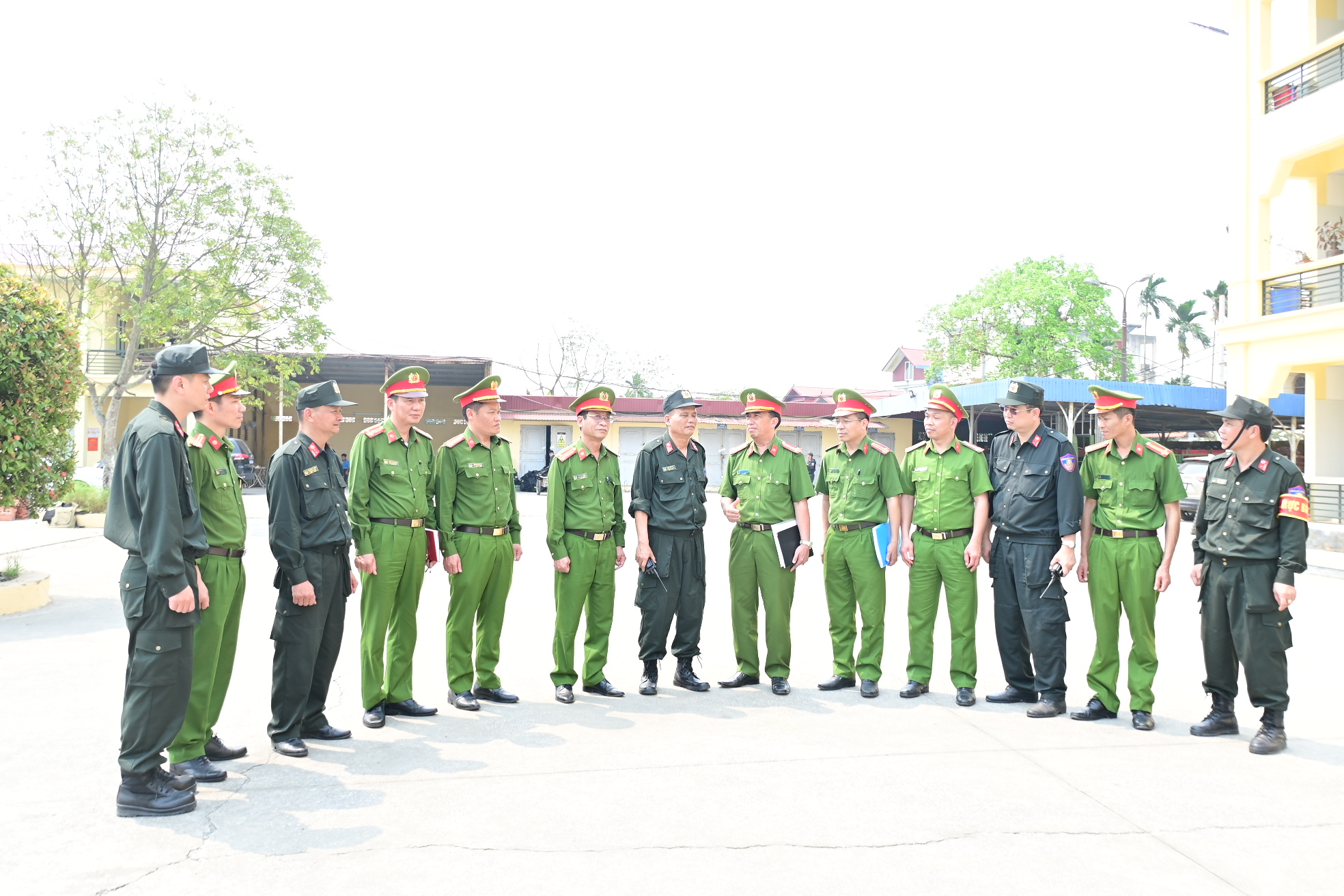 Nhân dân cảm ơn Phòng Cảnh sát cơ động